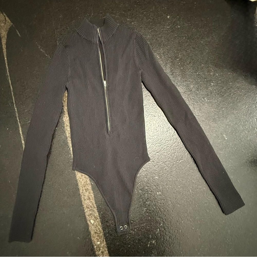 Good American Virgo Long Sleeve Ribbed Thong Bodysuit Black XS - Picture 3 of 9